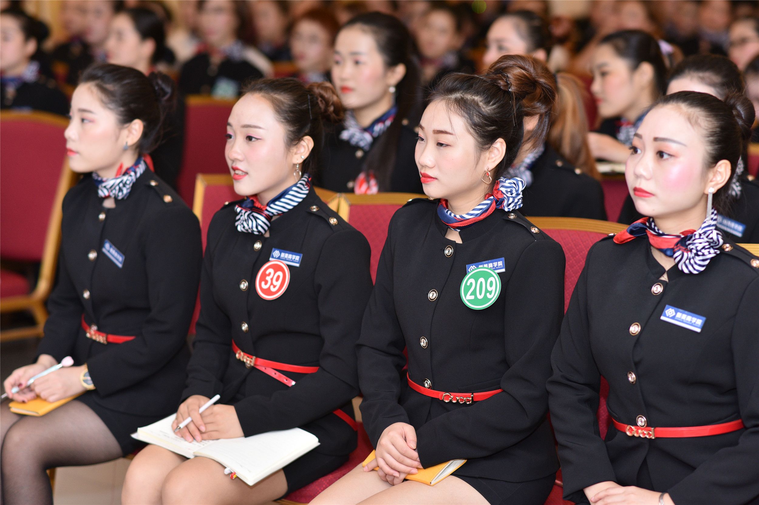 化妆学校哪家好要多少钱学费