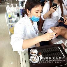 学美容出来工资高吗？